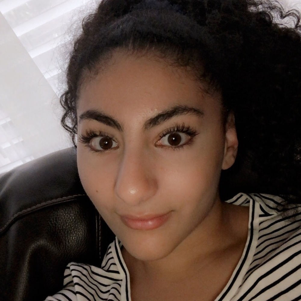 Meet your Posher, Abigail